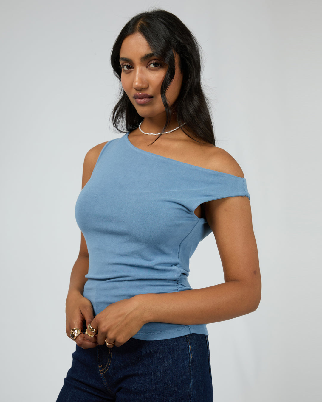 6457242.BLU_4_1739410983000