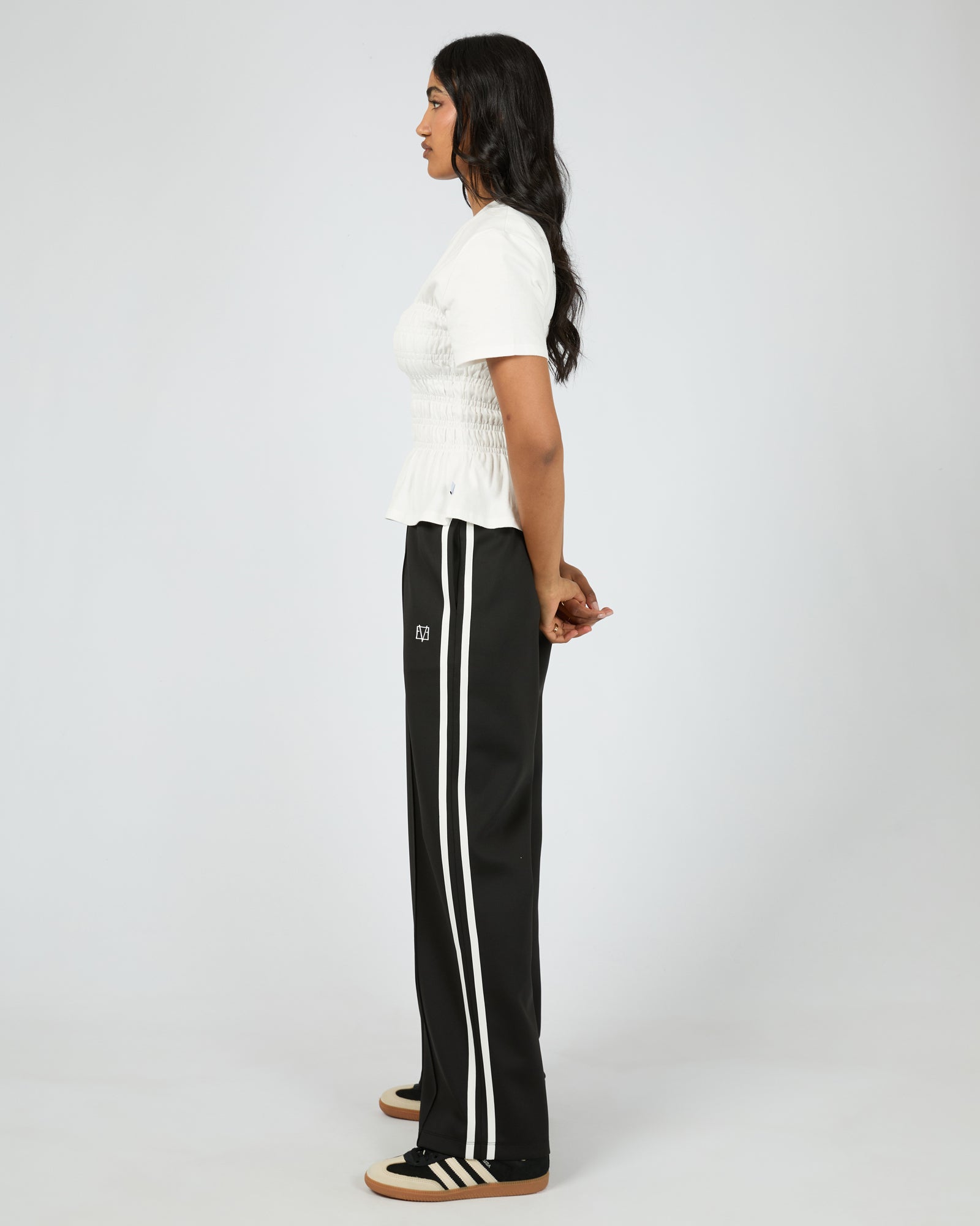 ★IVE ウォニョン着用★ ROLAROLA LACE HALF TRACK PANTS Designer fashion, Seoul-fully created | W Concept