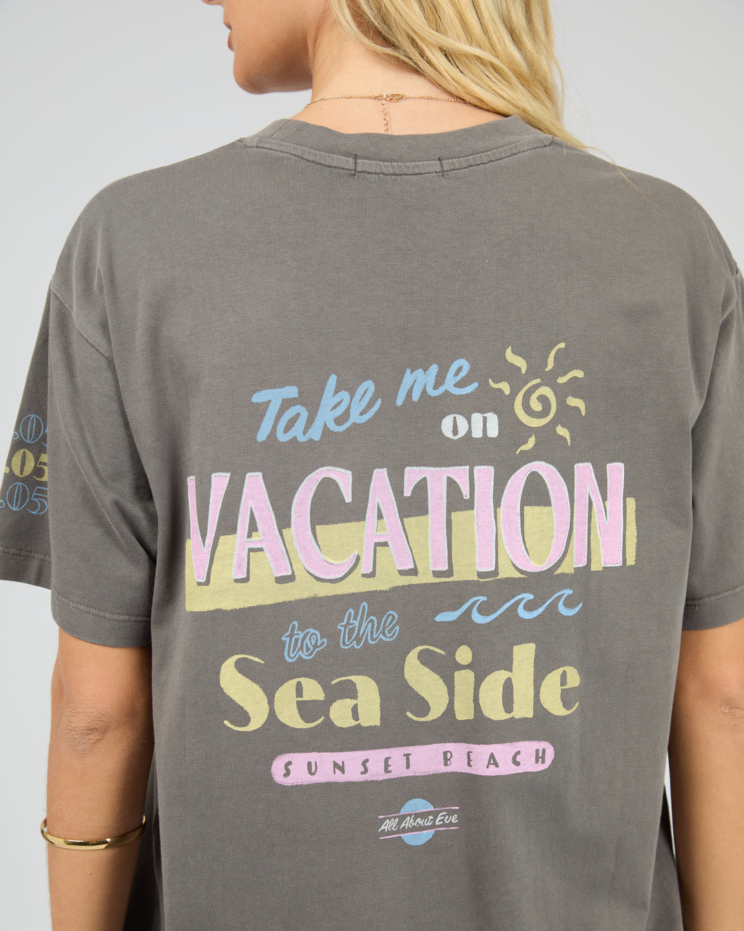 Vacation Relaxed Tee Charcoal