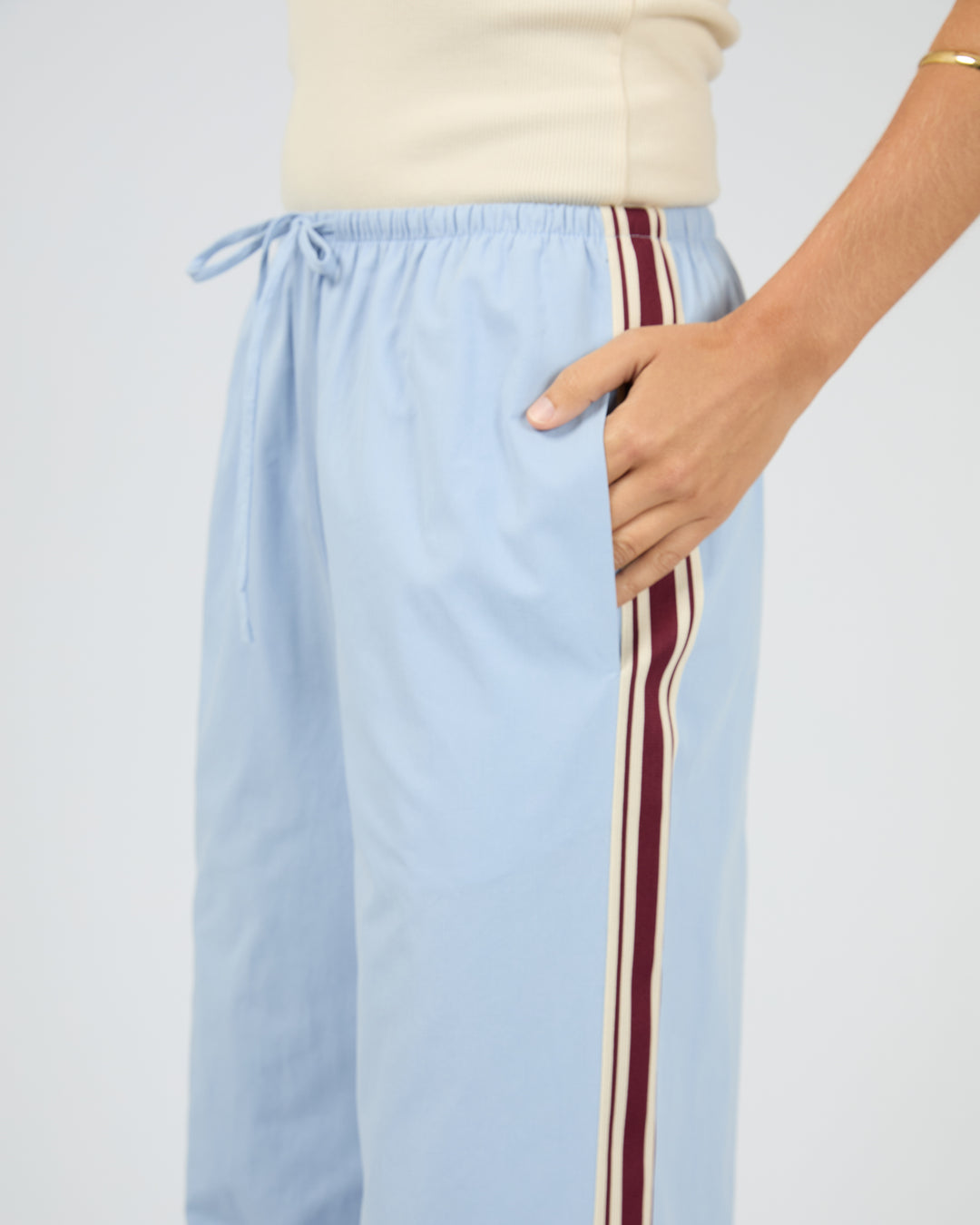 6469009.BLU_5_1766459106000