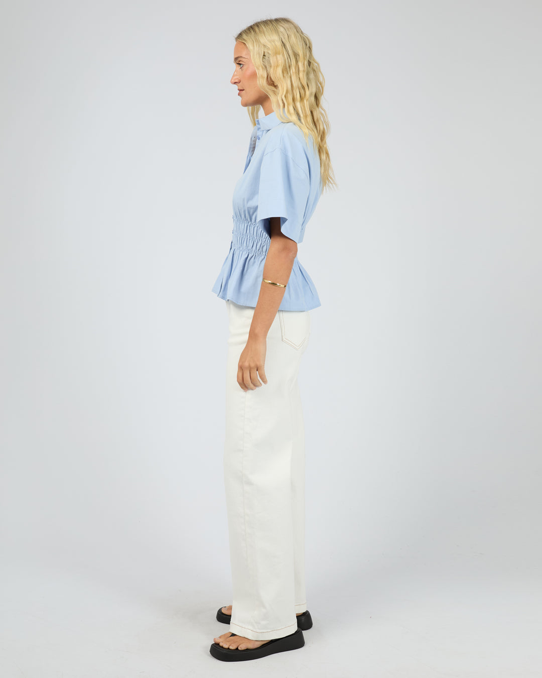 6469012.BLU_6_1766459214000