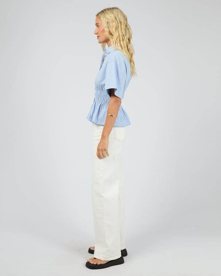 6469012.BLU_6_1766459214000