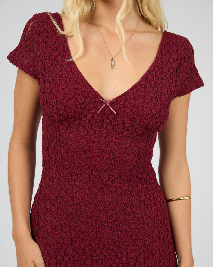 6469018.PLUM_5_1762814402000
