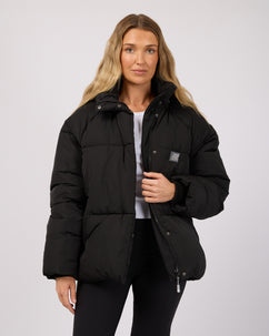 Elevate Puffer Jacket Black