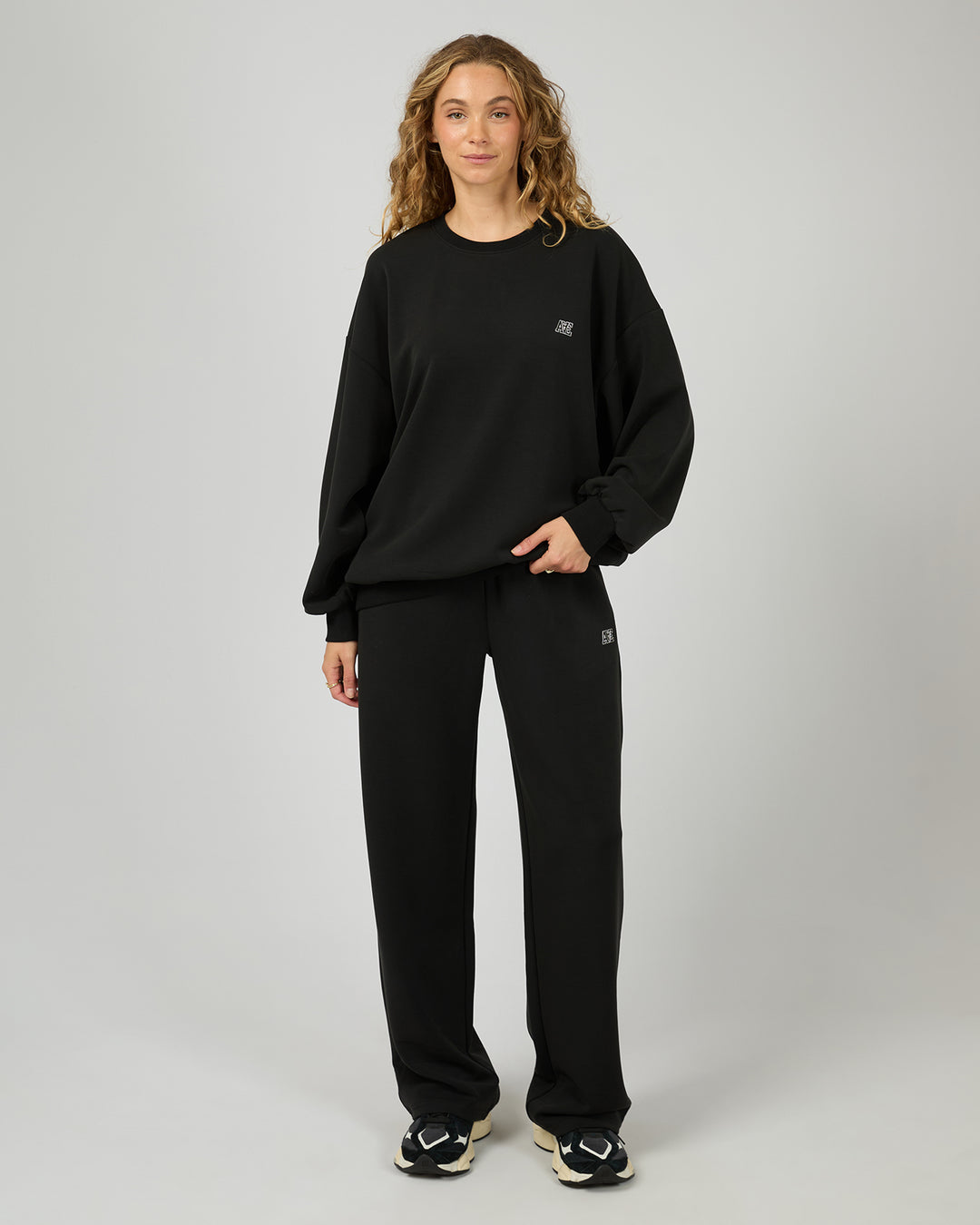 Luxe Active Box Crew Black