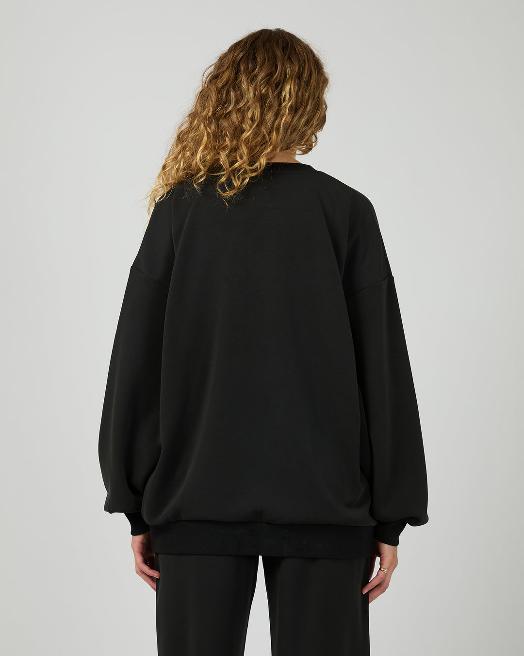 Luxe Active Box Crew Black
