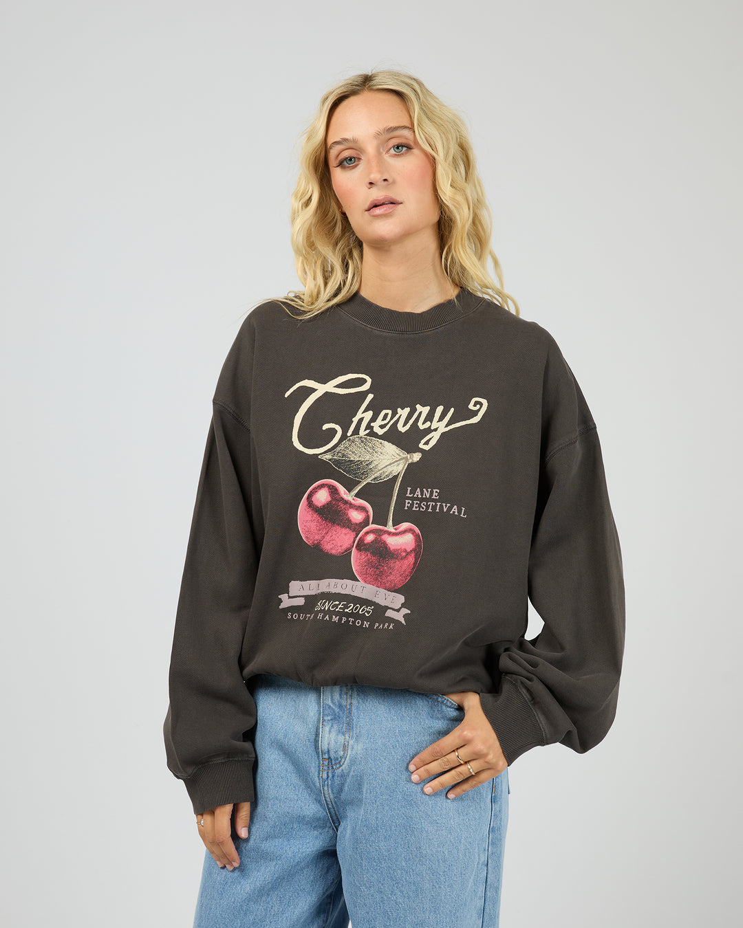 Pippa Box Crew Washed Black