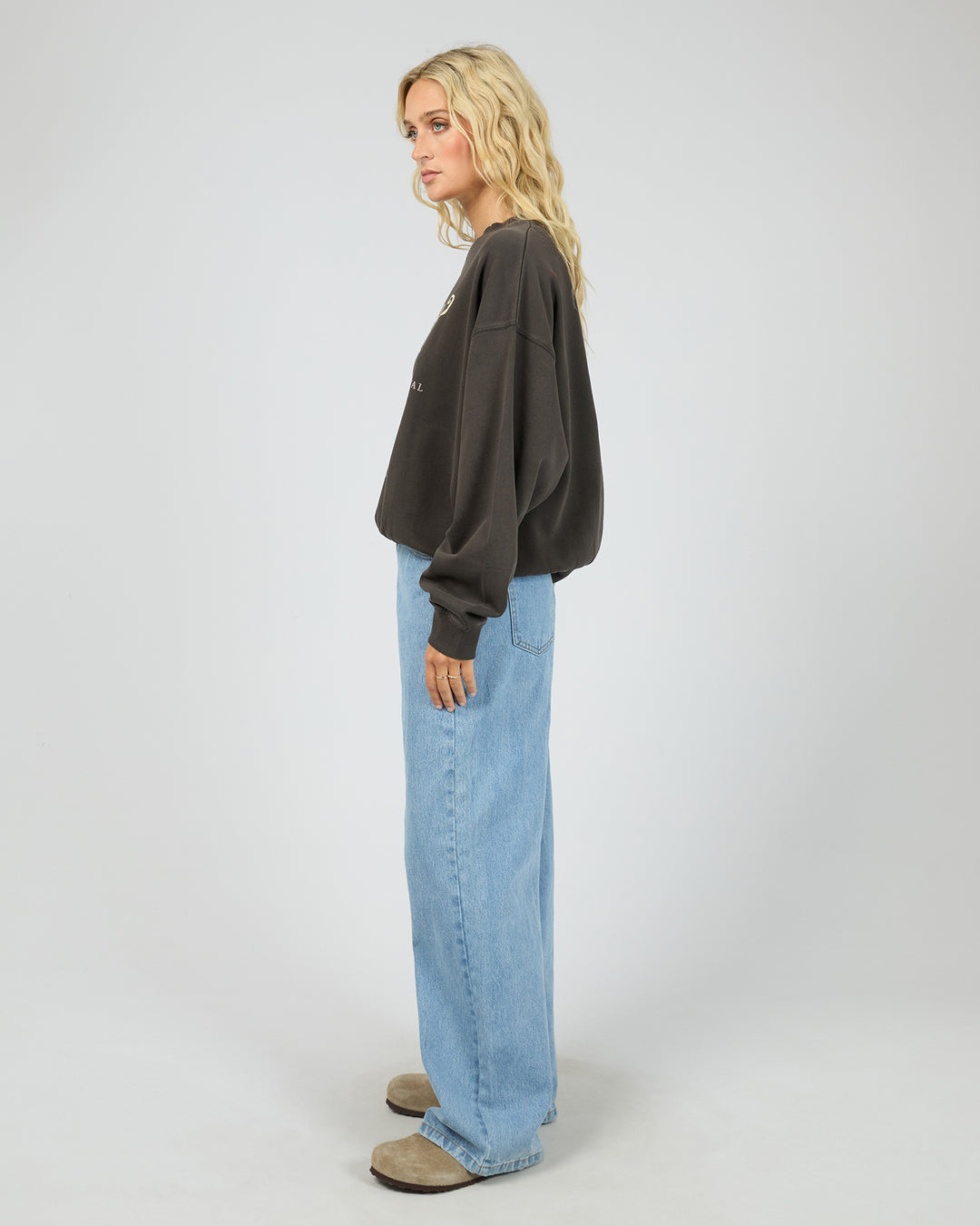 Pippa Box Crew Washed Black