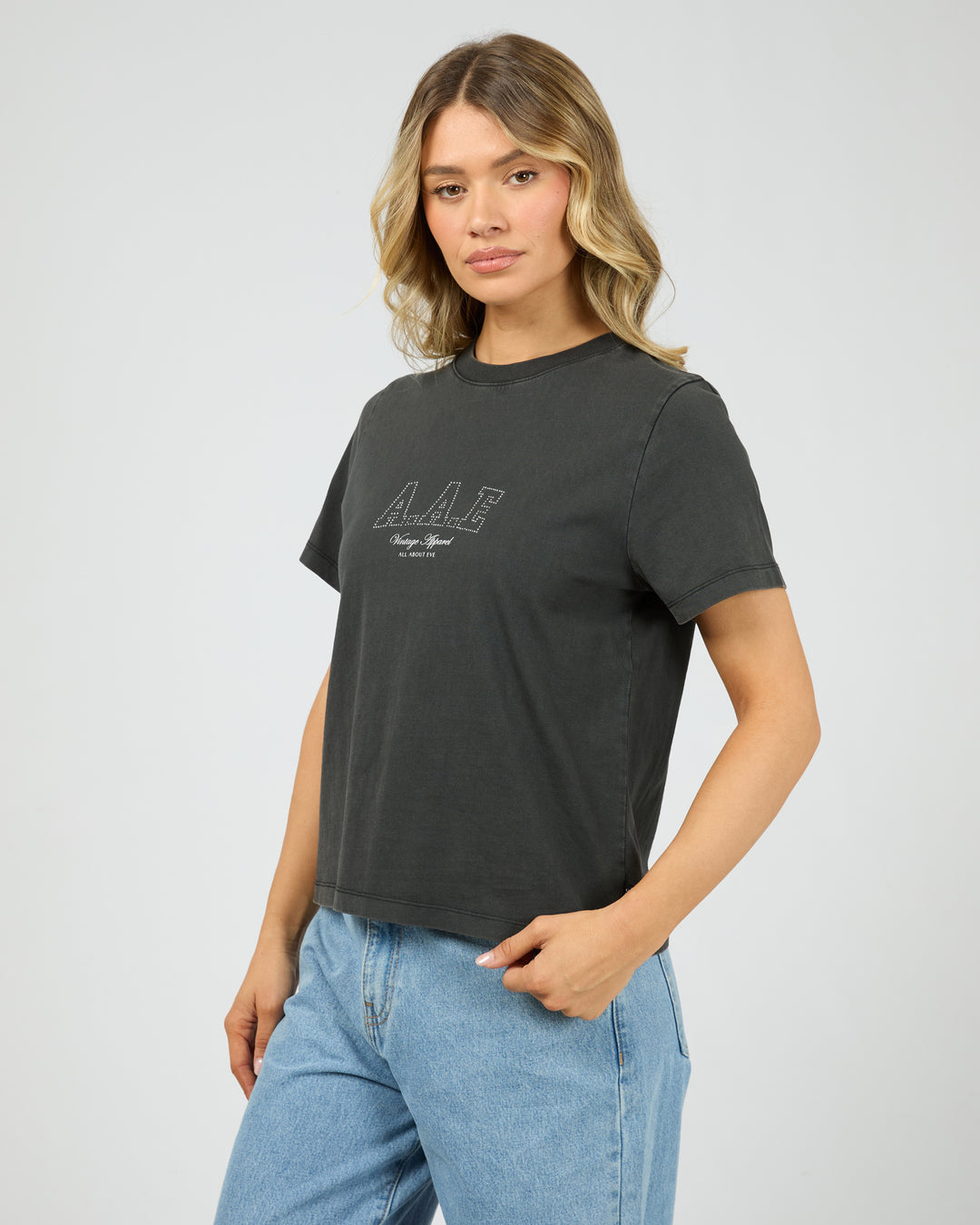 Vintage Studded Tee Washed Black