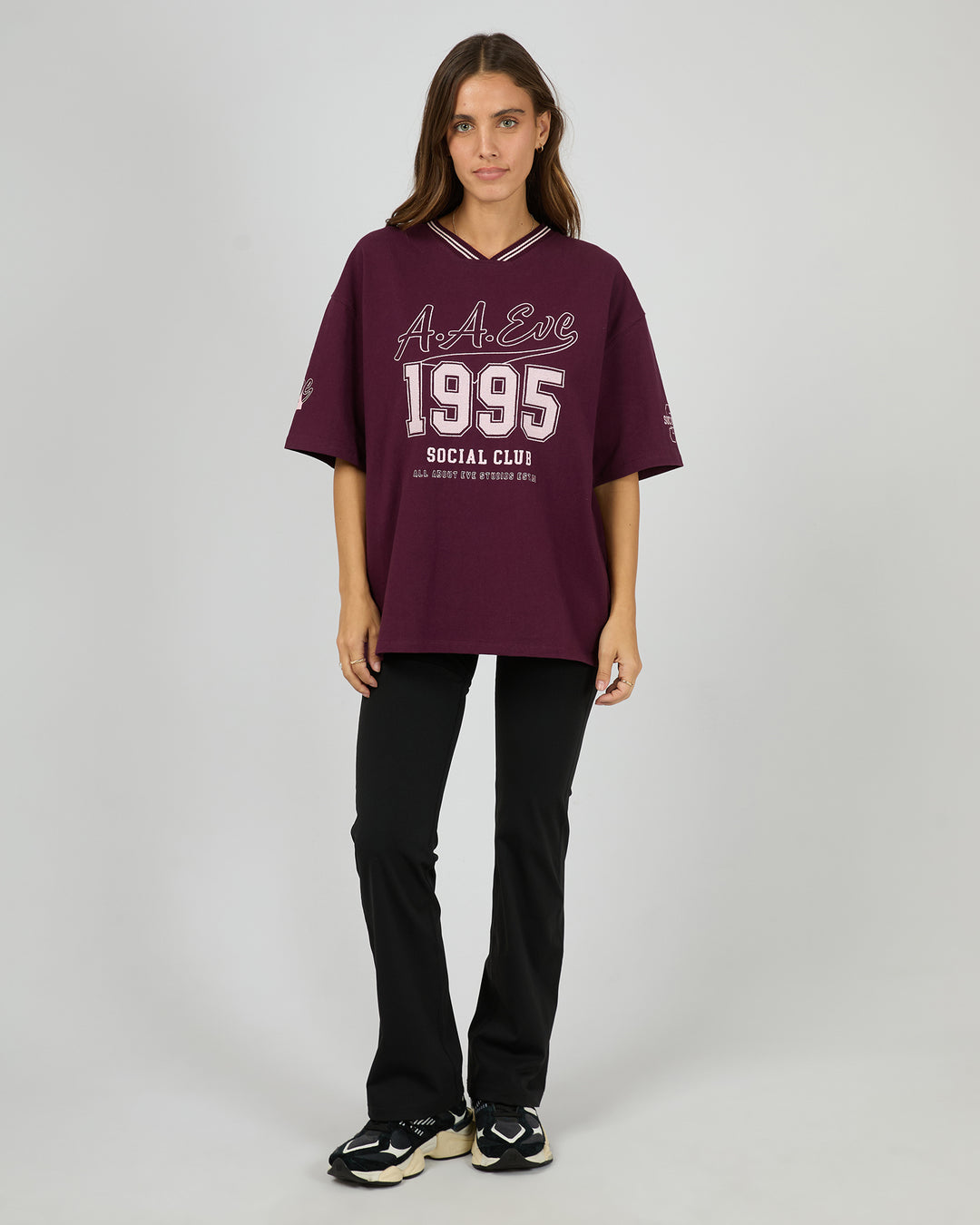 Ninety Five V-Neck Tee Wine