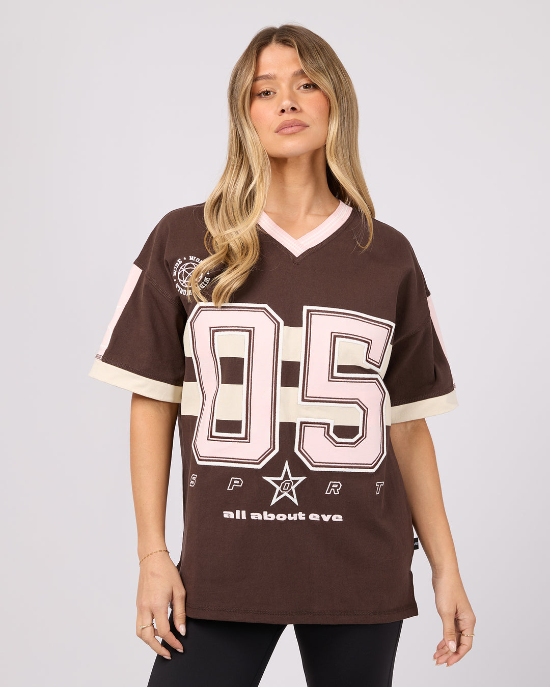 Allstar V-Neck Tee Brown