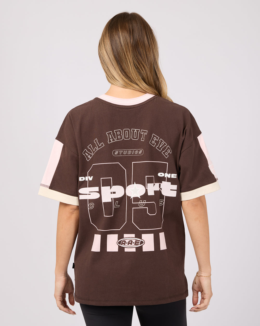 Allstar V-Neck Tee Brown
