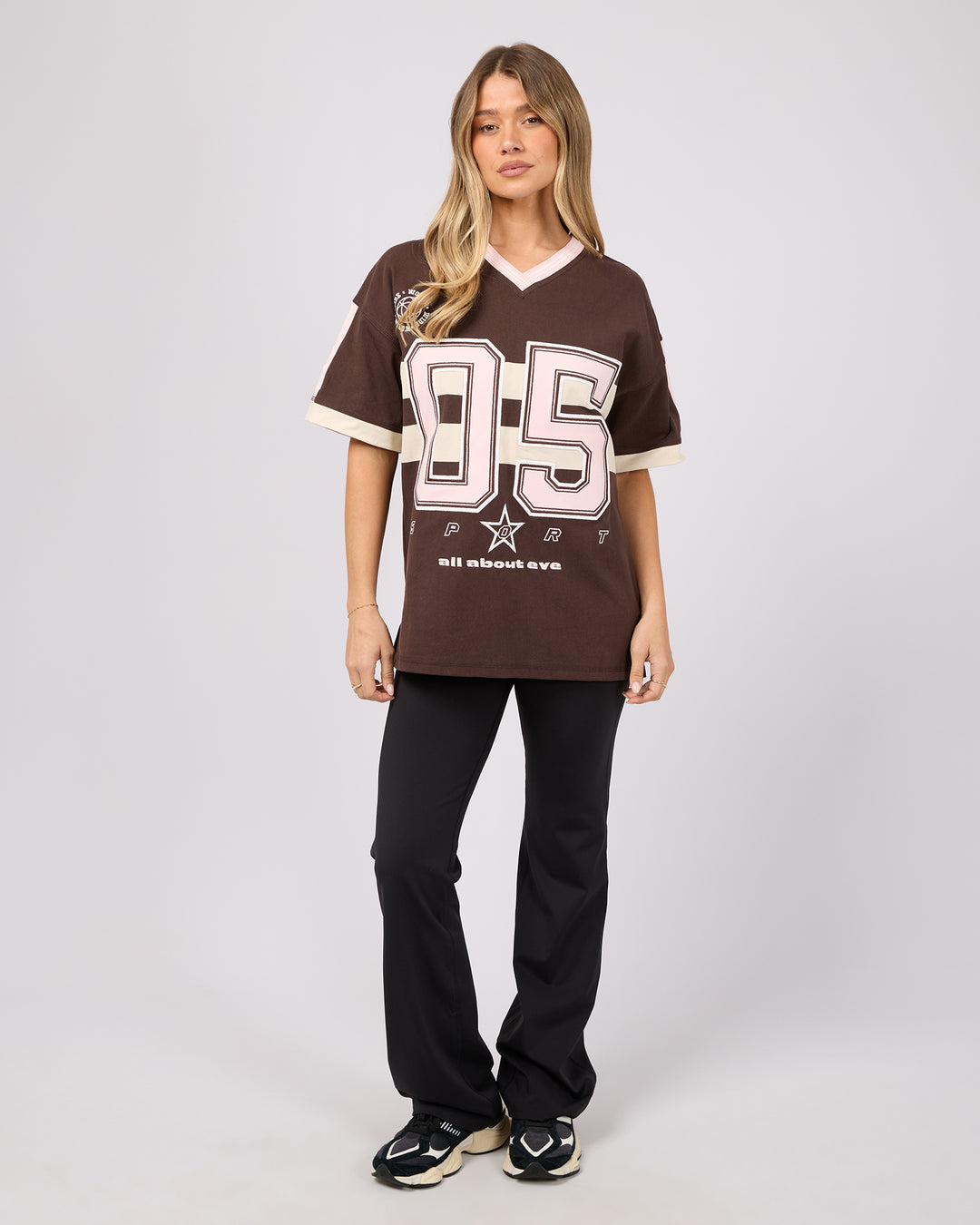 Allstar V-Neck Tee Brown