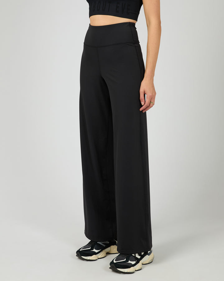 Studio Wide Leg Pant Black