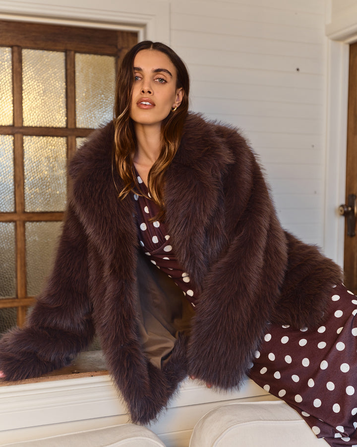 Brandy Fur Coat Chocolate