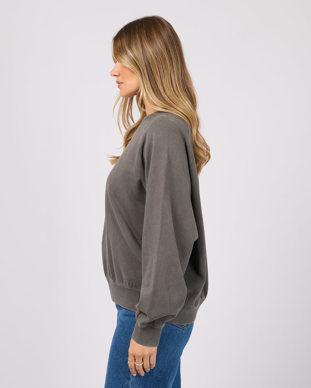 Flynn Washed Box Raglan Crew Charcoal