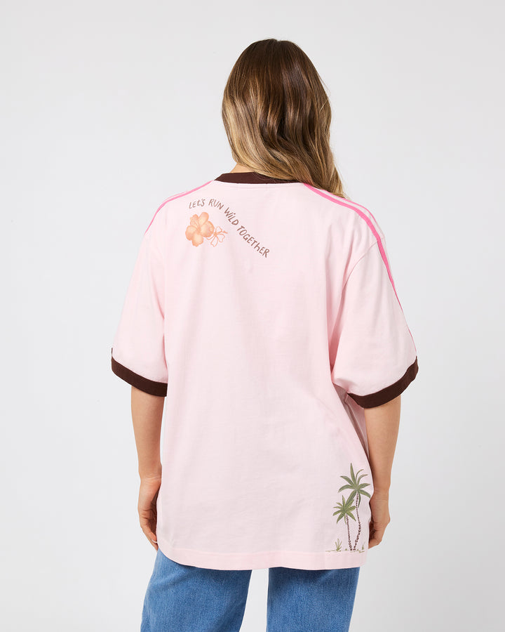 Run Wild Oversized Tee Pale Pink