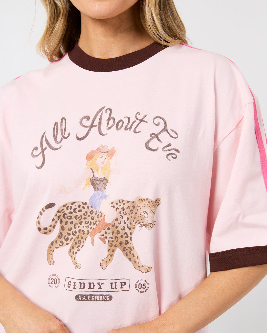 Run Wild Oversized Tee Pale Pink
