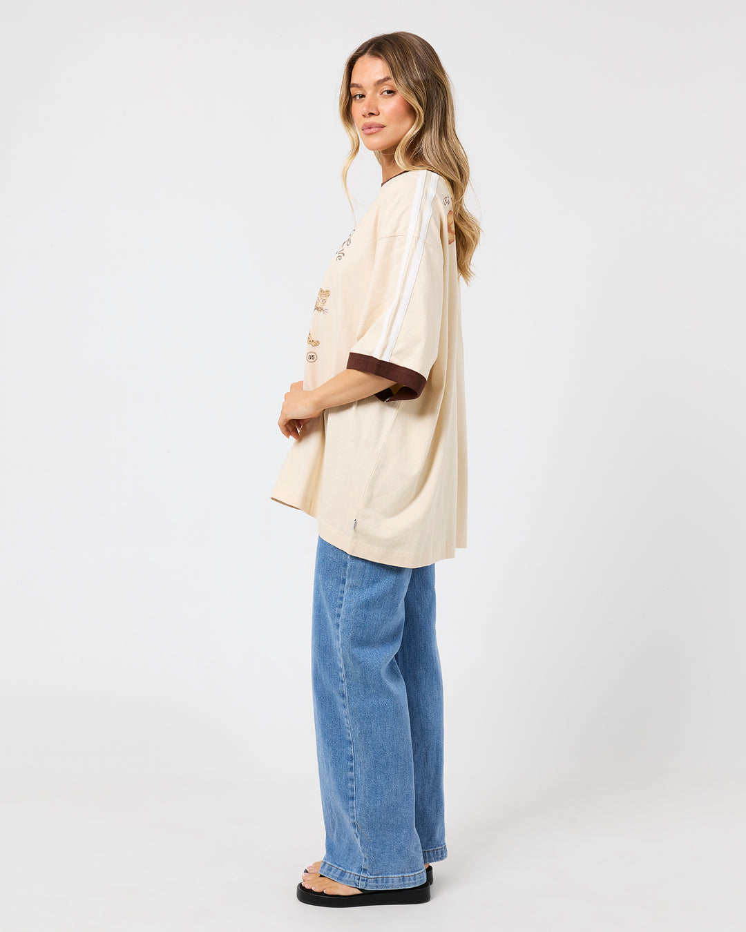 Run Wild Oversized Tee Vanilla