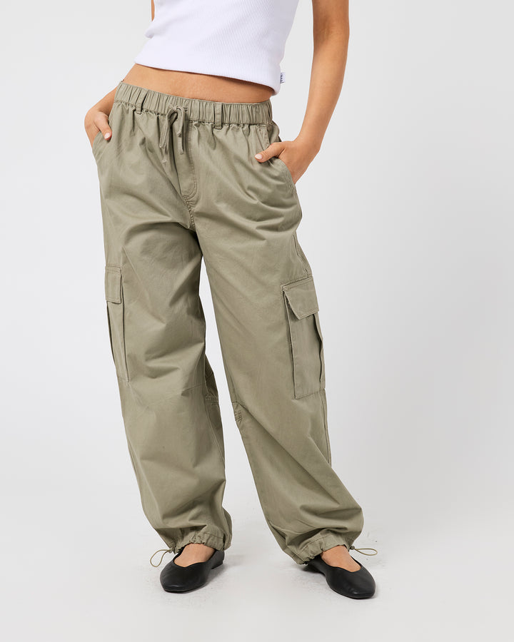 Leo Cargo Pant Khaki