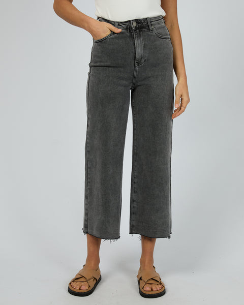 【Anyone more】Harley Bermuda Washing Denim Pants anyonemore Harley Bermuda Washed Denim Pants