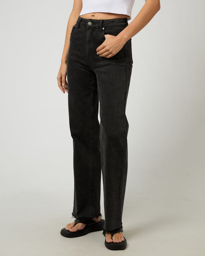 Skye Comfort Jean Washed Black