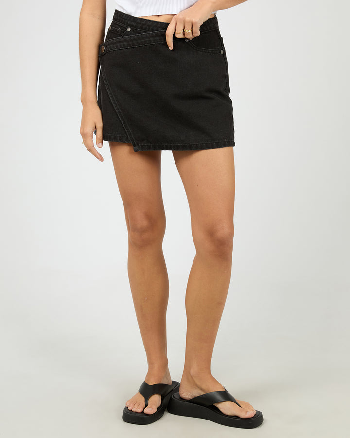 Lenni Mini Skort Washed Black