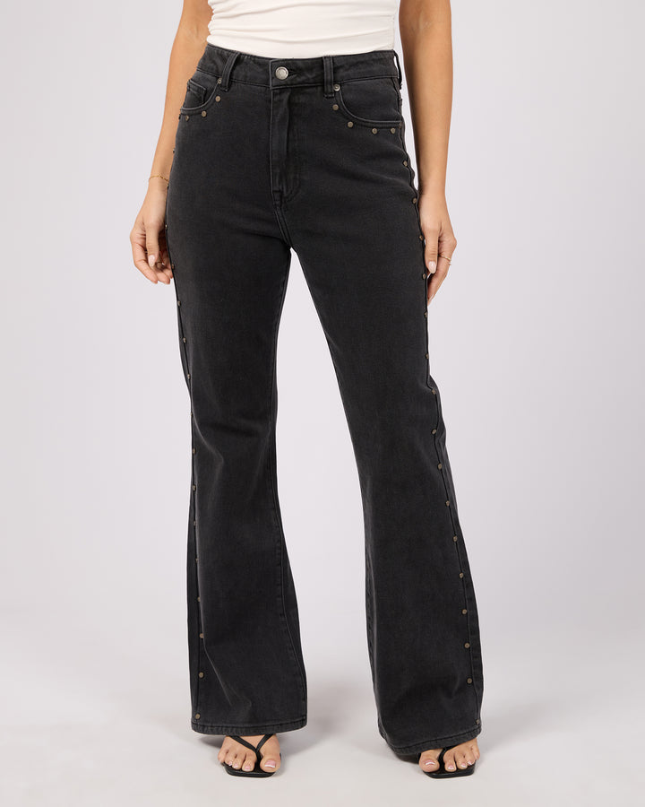 Tia Flare Stud Jean Washed Black
