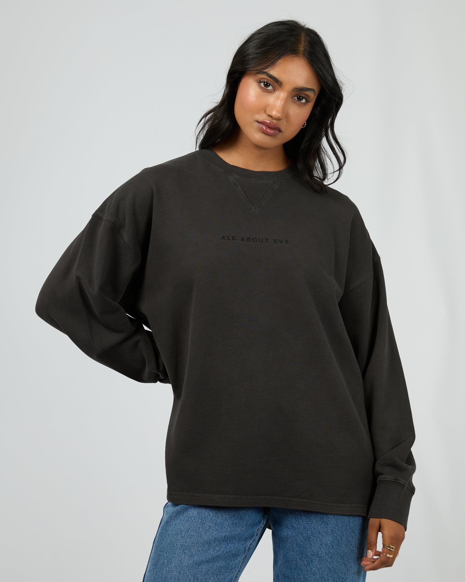 airi ＃　ブラック Aae Washed Relaxed Crew Washed Black – All About Eve Clothing