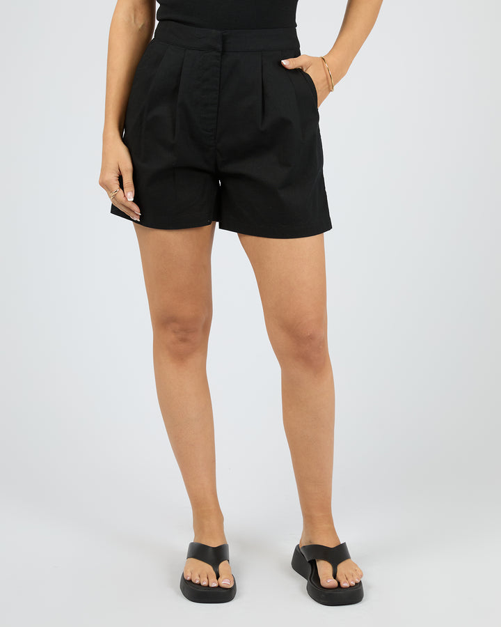 Essential Bermuda Short Black
