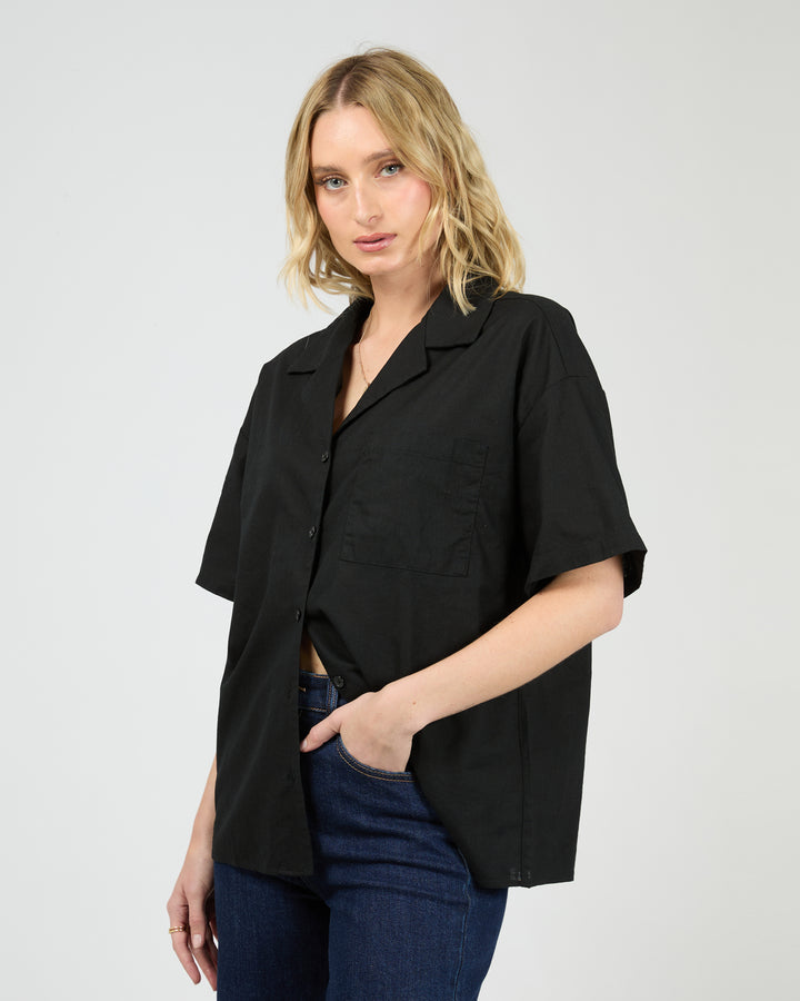 Essential Shirt Black