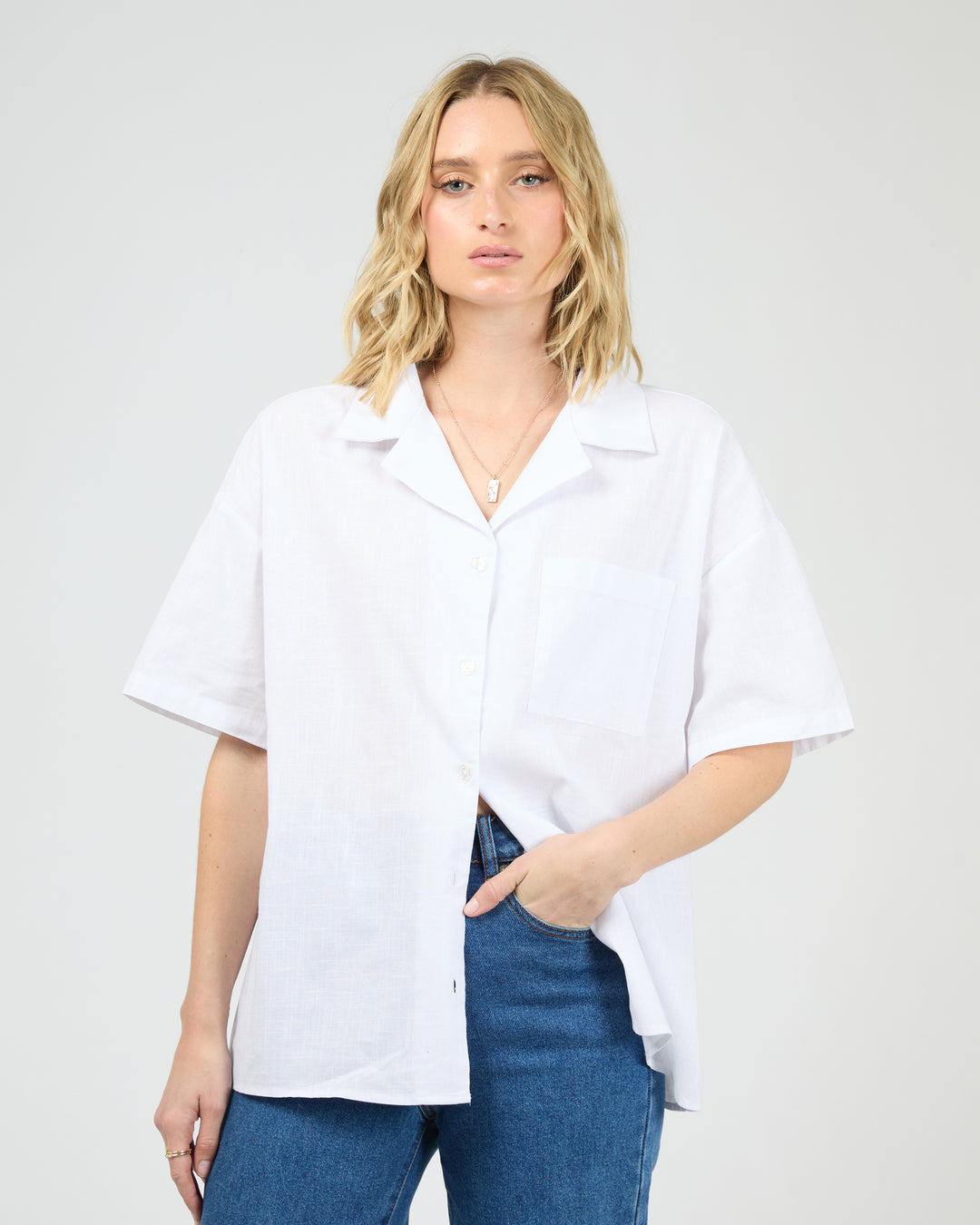 Essential Shirt White