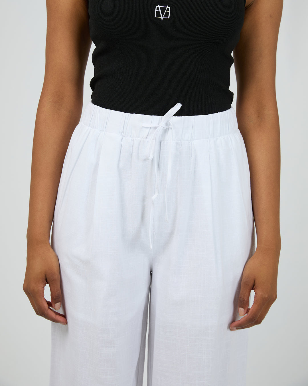 Essential Pant White