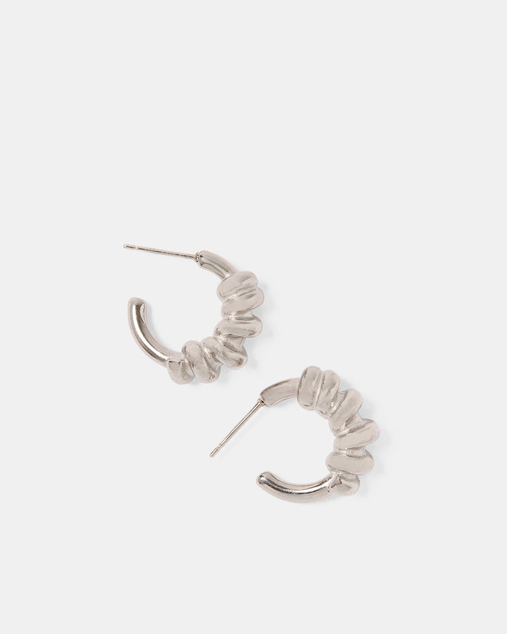 Mea Huggie Earring Silver - Rhod Plated