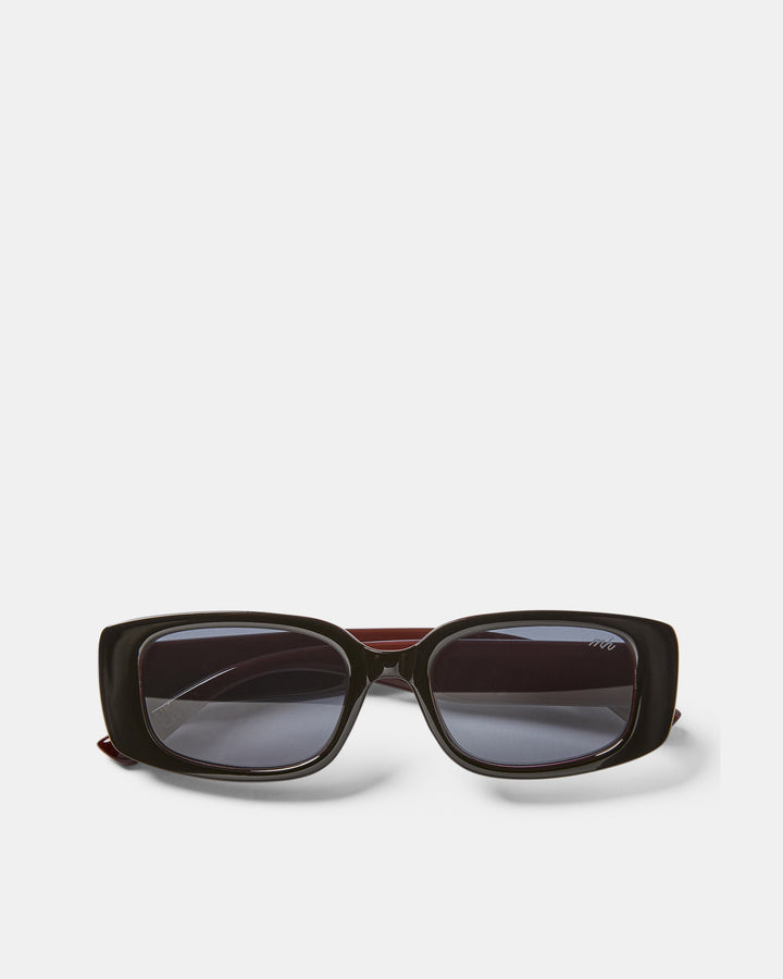 Freja Sunglasses Black/Smoke