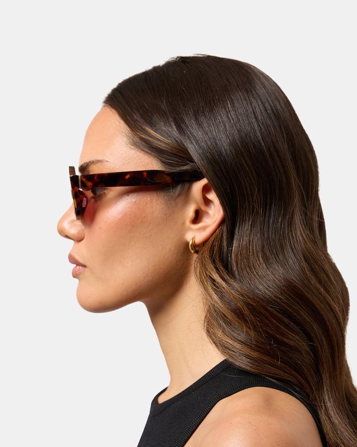 Maja Sunglasses Tortoise/Purple